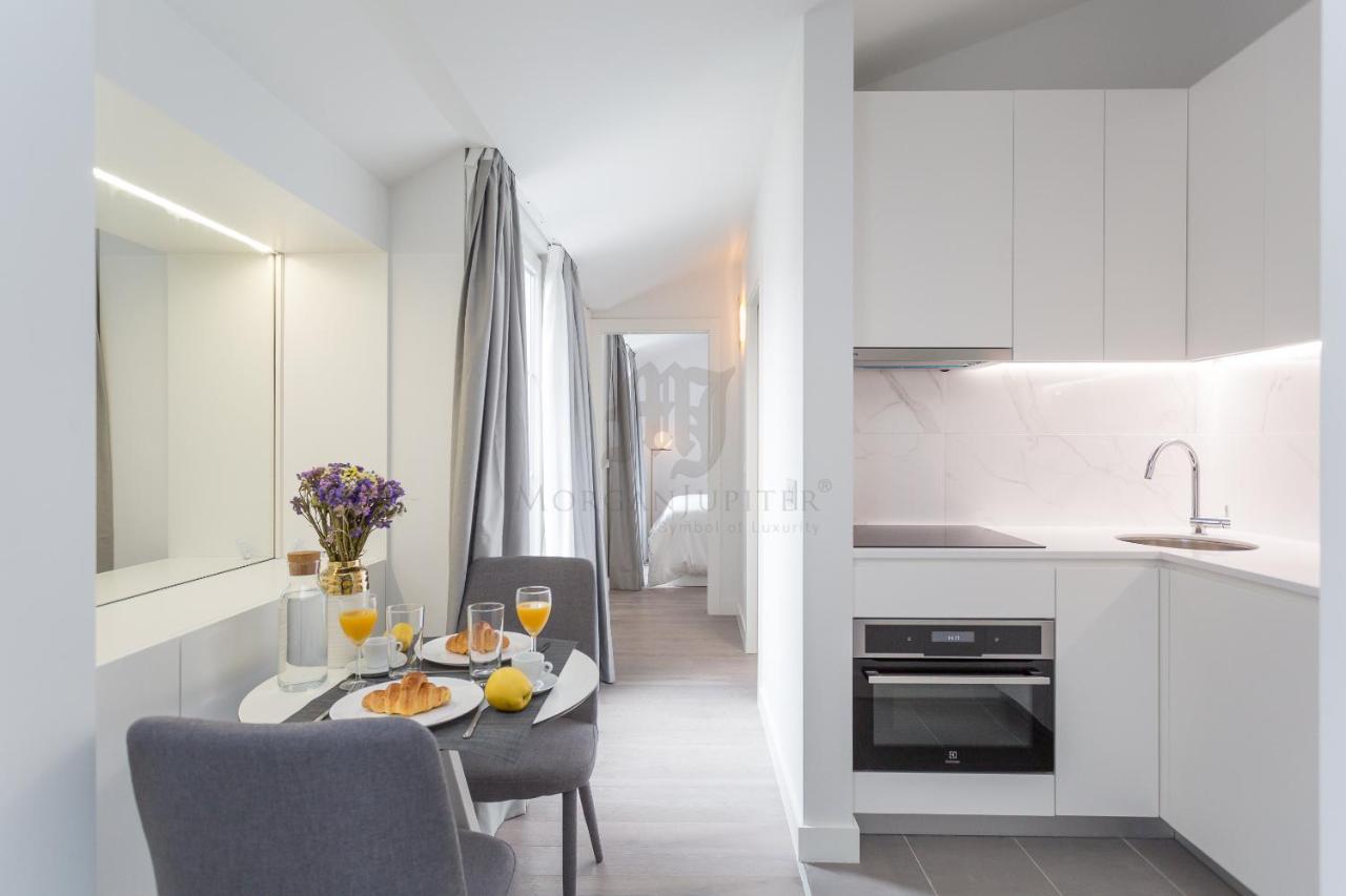 Morgan-Jupiter Apartments Lisbon Bagian luar foto